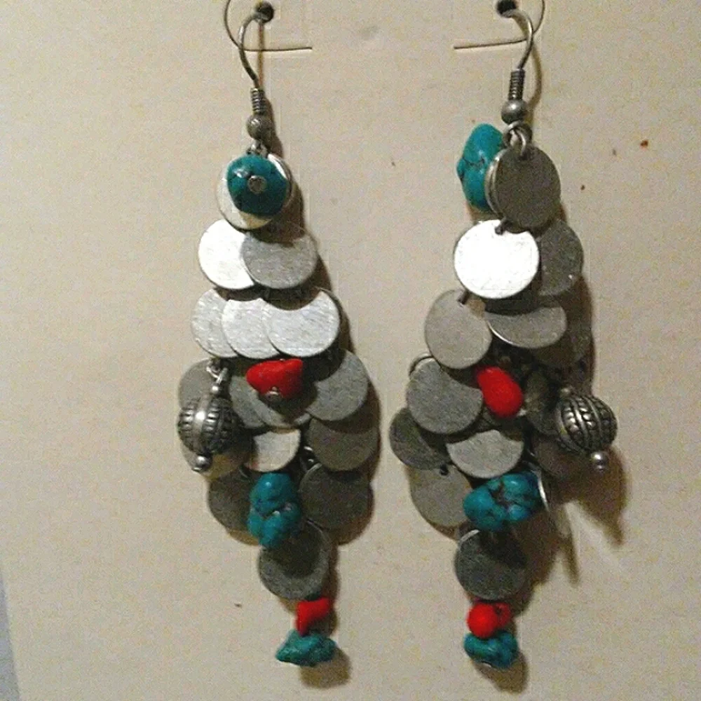 Bib necklace set